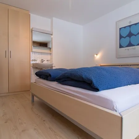 Mischi 5 Apartment
